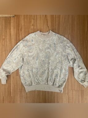 BonWorth Cream and Light Gray Knit Sweater